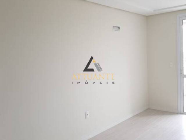 Apartamento para Venda em Caxias do Sul - 2