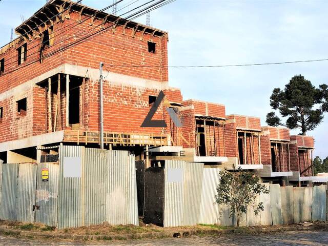 Sobrado para Venda em Caxias do Sul - 2