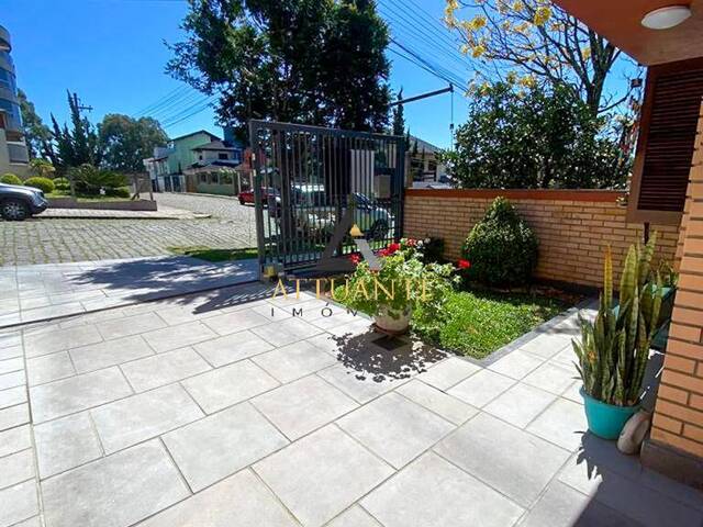 Sobrado para Venda em Caxias do Sul - 2
