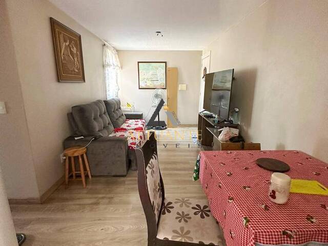 Apartamento para Venda em Caxias do Sul - 2