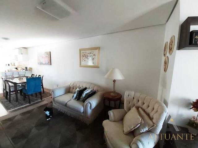 Apartamento para Venda em Caxias do Sul - 2