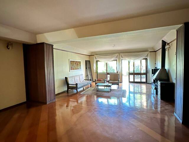 Apartamento para Venda em Caxias do Sul - 2