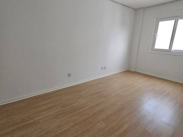 Apartamento para Venda em Caxias do Sul - 5
