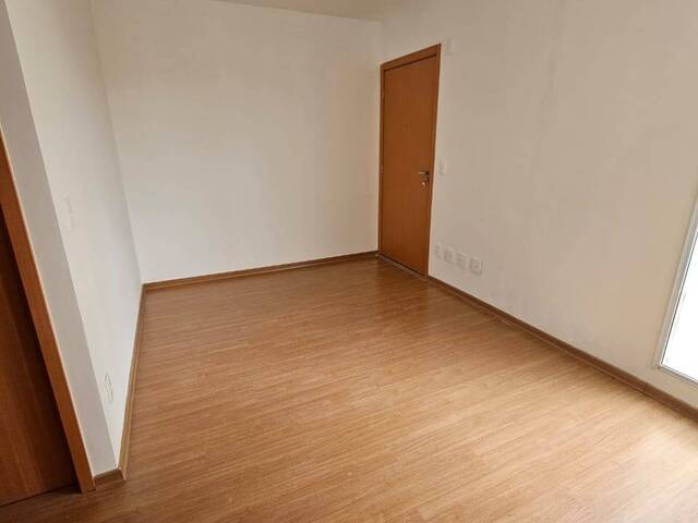 Apartamento para Venda em Caxias do Sul - 3