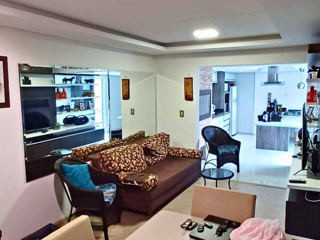 Apartamento para Venda em Caxias do Sul - 2