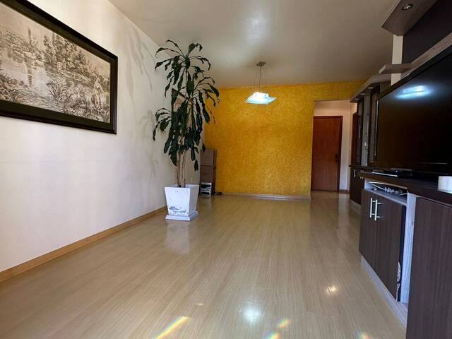 Apartamento para Venda em Caxias do Sul - 2