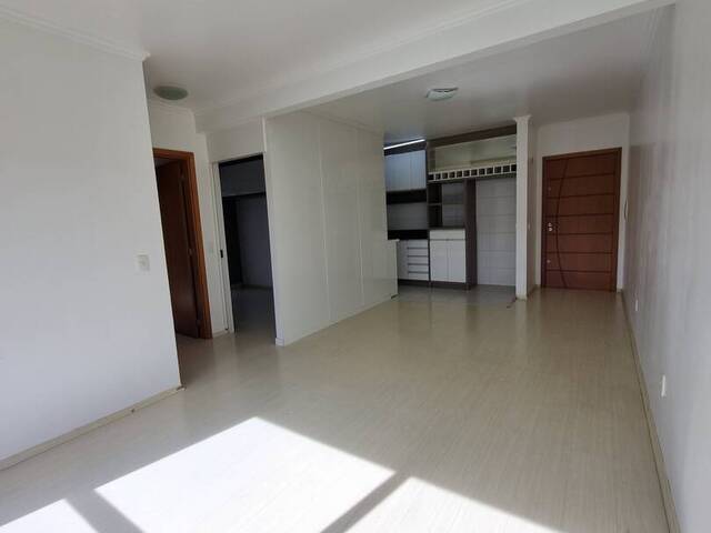 Apartamento para Venda em Caxias do Sul - 4
