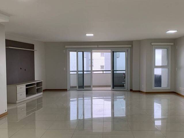 Apartamento para Venda em Caxias do Sul - 2