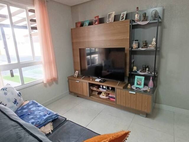 Sobrado para Venda em Caxias do Sul - 3