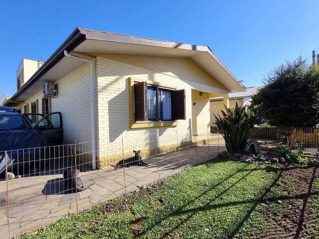 #CS3843 - Casa para Venda em Caxias do Sul - RS - 2