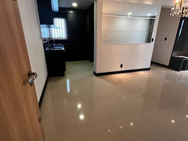 Apartamento para Venda em Caxias do Sul - 4