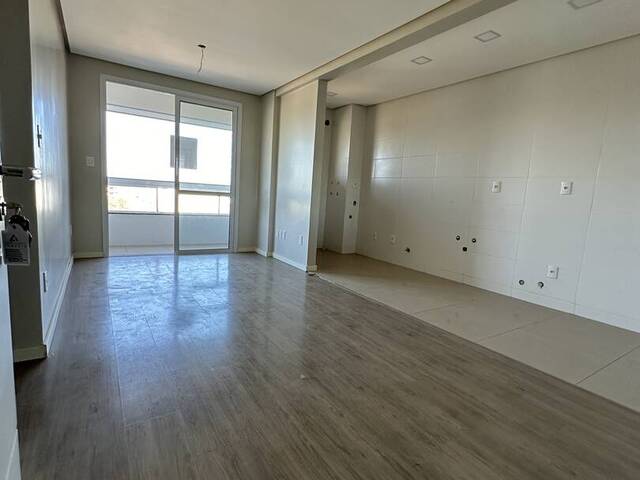 Apartamento para Venda em Caxias do Sul - 2