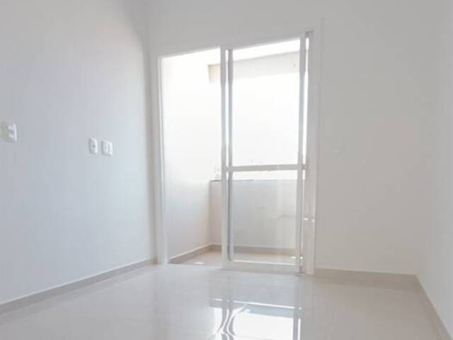 Apartamento para Venda em Caxias do Sul - 3