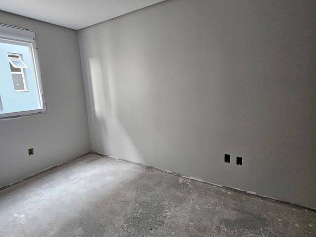 Sobrado para Venda em Caxias do Sul - 3