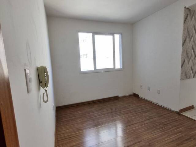 Apartamento para Venda em Caxias do Sul - 4