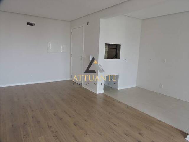 Apartamento para Venda em Caxias do Sul - 2